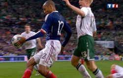 Main-de-thierry-henry-video-France-Irelande-500x315